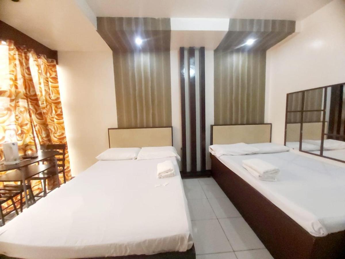 Cosmo Hotel Espana Near Ust Manila Zewnętrze zdjęcie