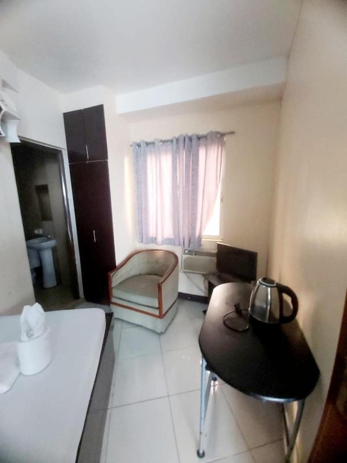 Cosmo Hotel Espana Near Ust Manila Zewnętrze zdjęcie